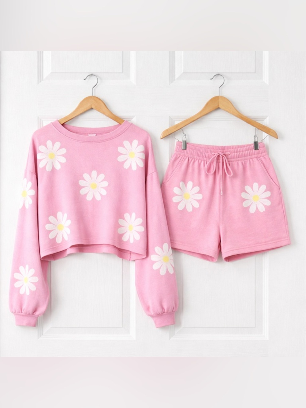 Pink Daisy Lounge Pajama Set - Cozy Long Sleeve Top & Drawstring Shorts